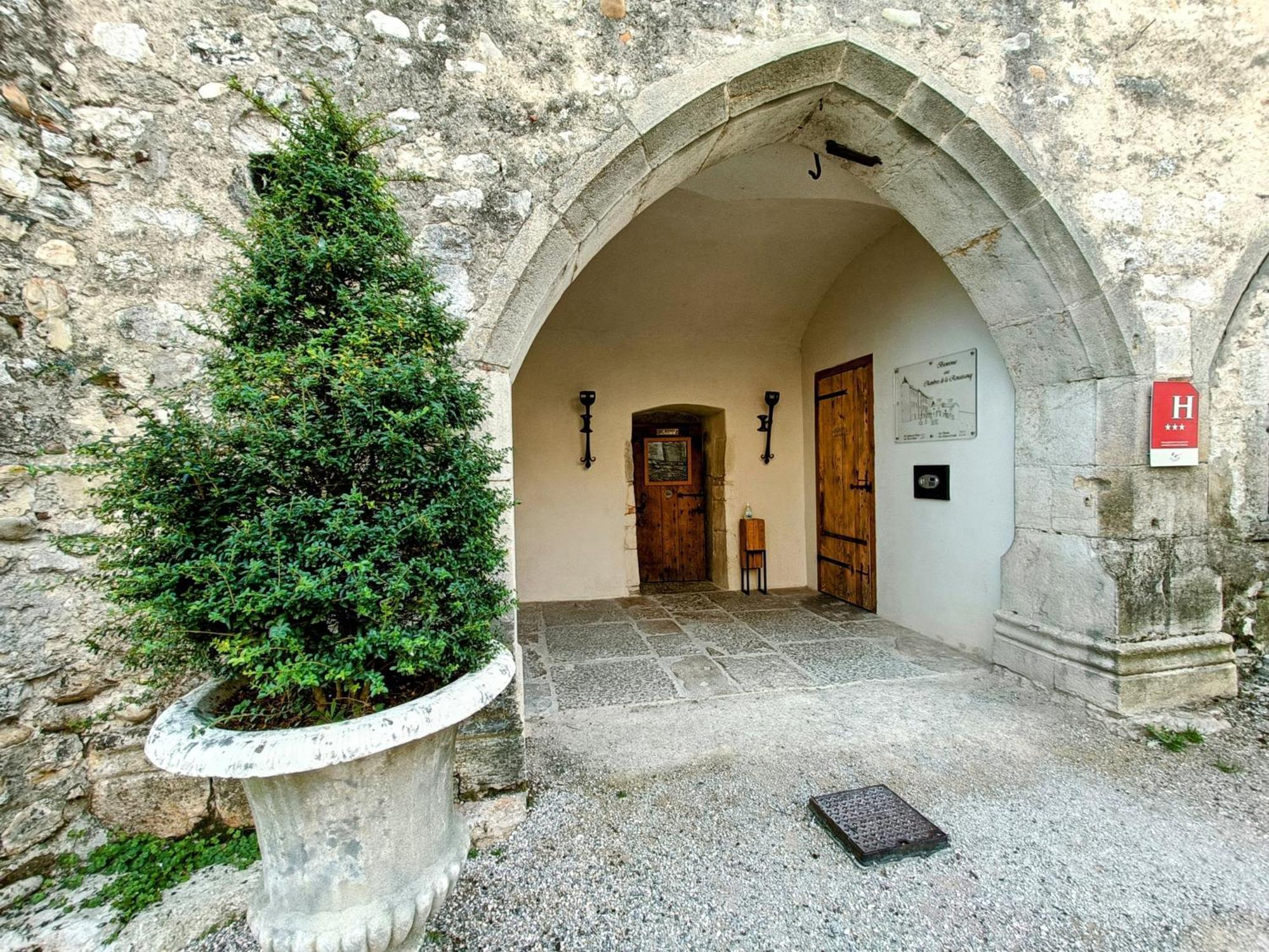 Les Chambres De La Renaissance Sainte-Julie Exterior foto